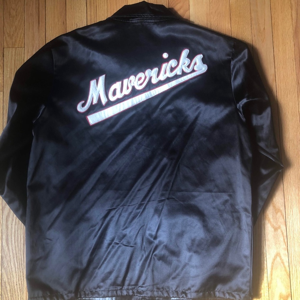 Portland Mavericks 1973 Vintage Satin Windbreaker